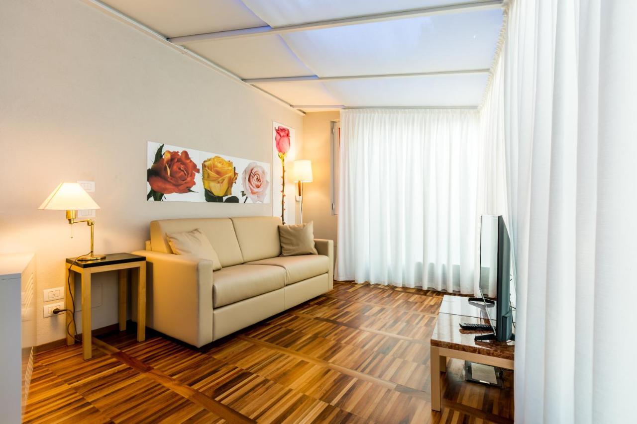 טורינו Juvarrahouse Luxury Apartments מראה חיצוני תמונה